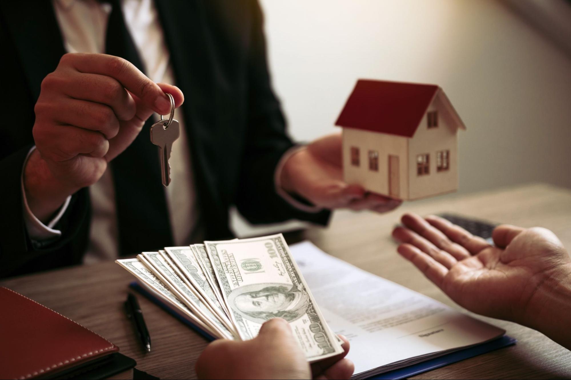 Facing Insurance Cancellation? How to Sell Your Palm Springs Home Fast Before It’s Too Late